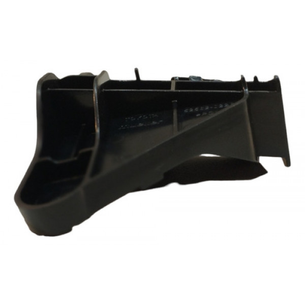 Guia Parachoque Traseiro Direito Toyota Corolla 2015