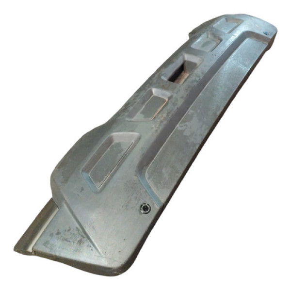 Aplique Parachoque Tampa Traseira Fiat Palio Weekend 09/20