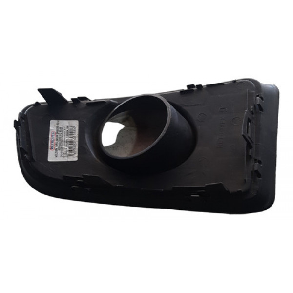 Moldura Grade De Milha Direita Renault Sandero 2012 A 2014