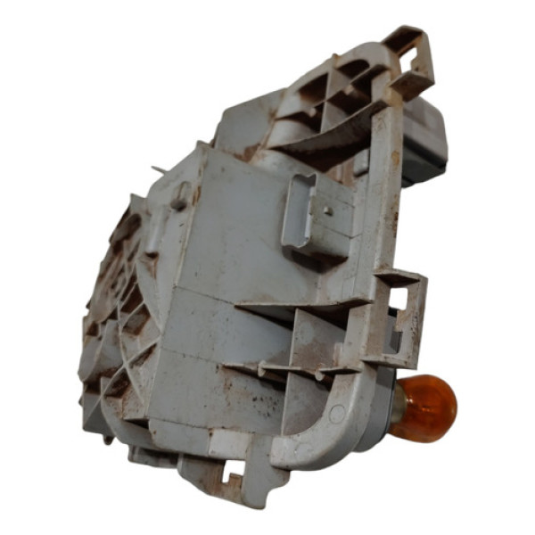 Circuito Soquete Lanterna Esquerda Renault Duster 2015/2019