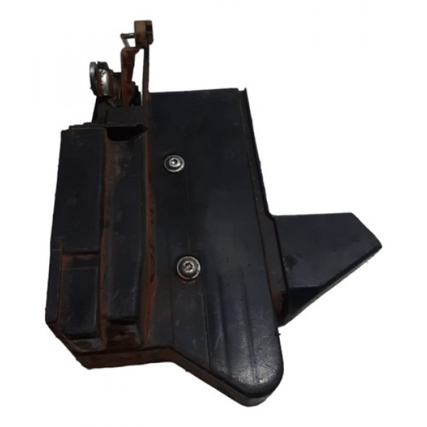 Fechadra Dianteira Esquerda Sandero Logan 2015 A 2020