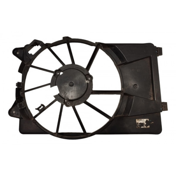 Defletor Da Ventoinha C/ar Fiat Punto 2008 A 2017