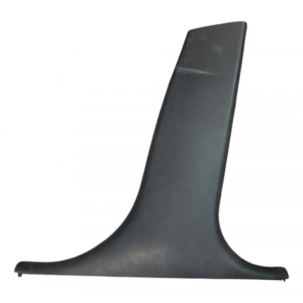 Acabamento Coluna Central Direito Bmw 118i 2009