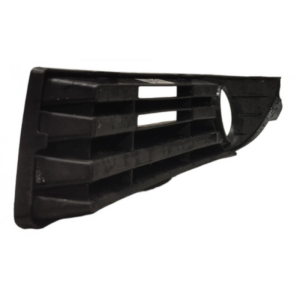 Moldura Farol De Milha Polo 2007 Lado Direito Com Furo.