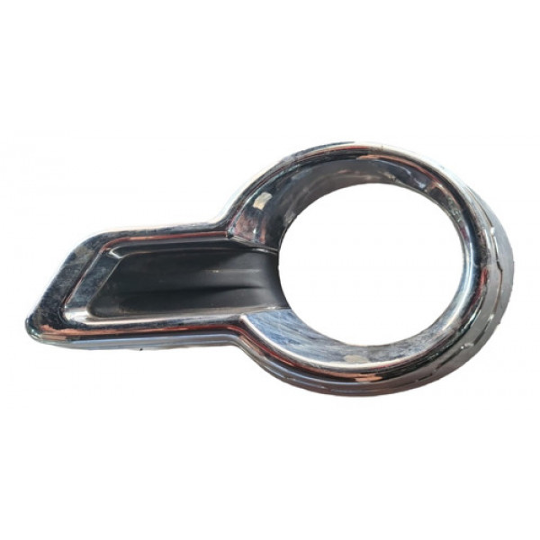 Aplique Cromado Moldura Farol De Milha Hilux Srv Srx 2017 