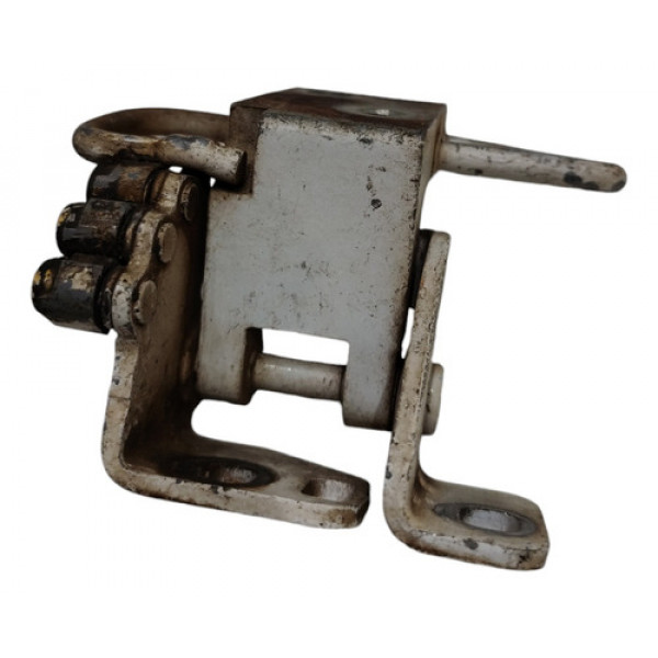 Dobradiça Inferior Dianteira Direita Chery Celer 2018