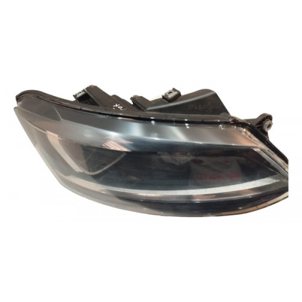 Farol Direito Masc Negra Vw Fox 2015/2019